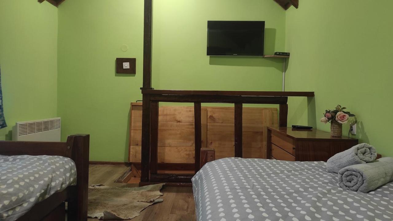 Wood House Apartman Ruma község Kültér fotó