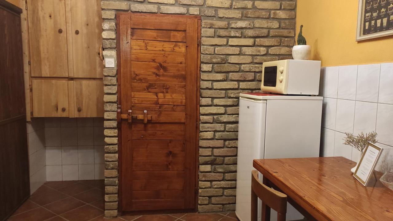 Wood House Apartman Ruma község Kültér fotó